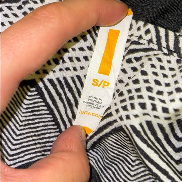 NEVER WORN ✨ Cute, flowy Lucy top - Picture 3 of 6